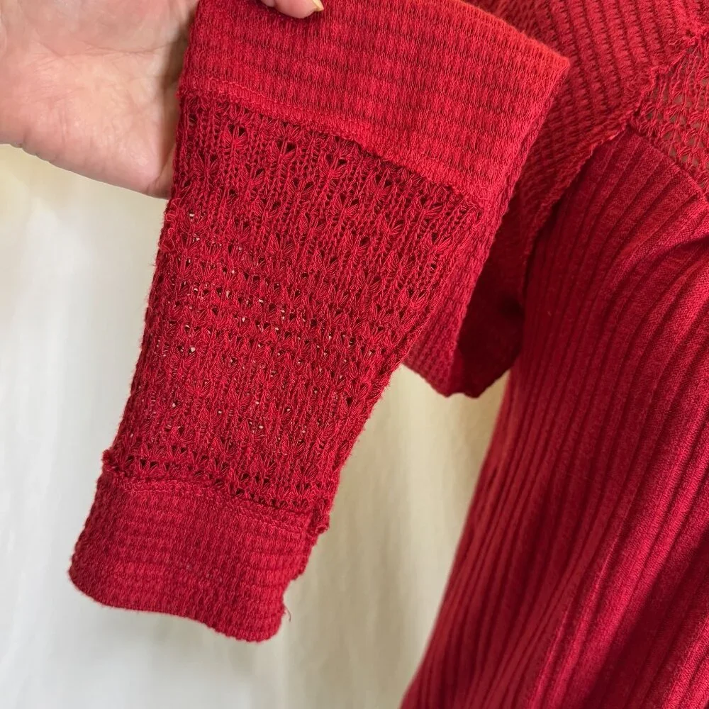 Maurice’s Burgundy Red Mock Neck Long Sleeve Top Size L Exposed Rough Seams - Picture 5 of 8